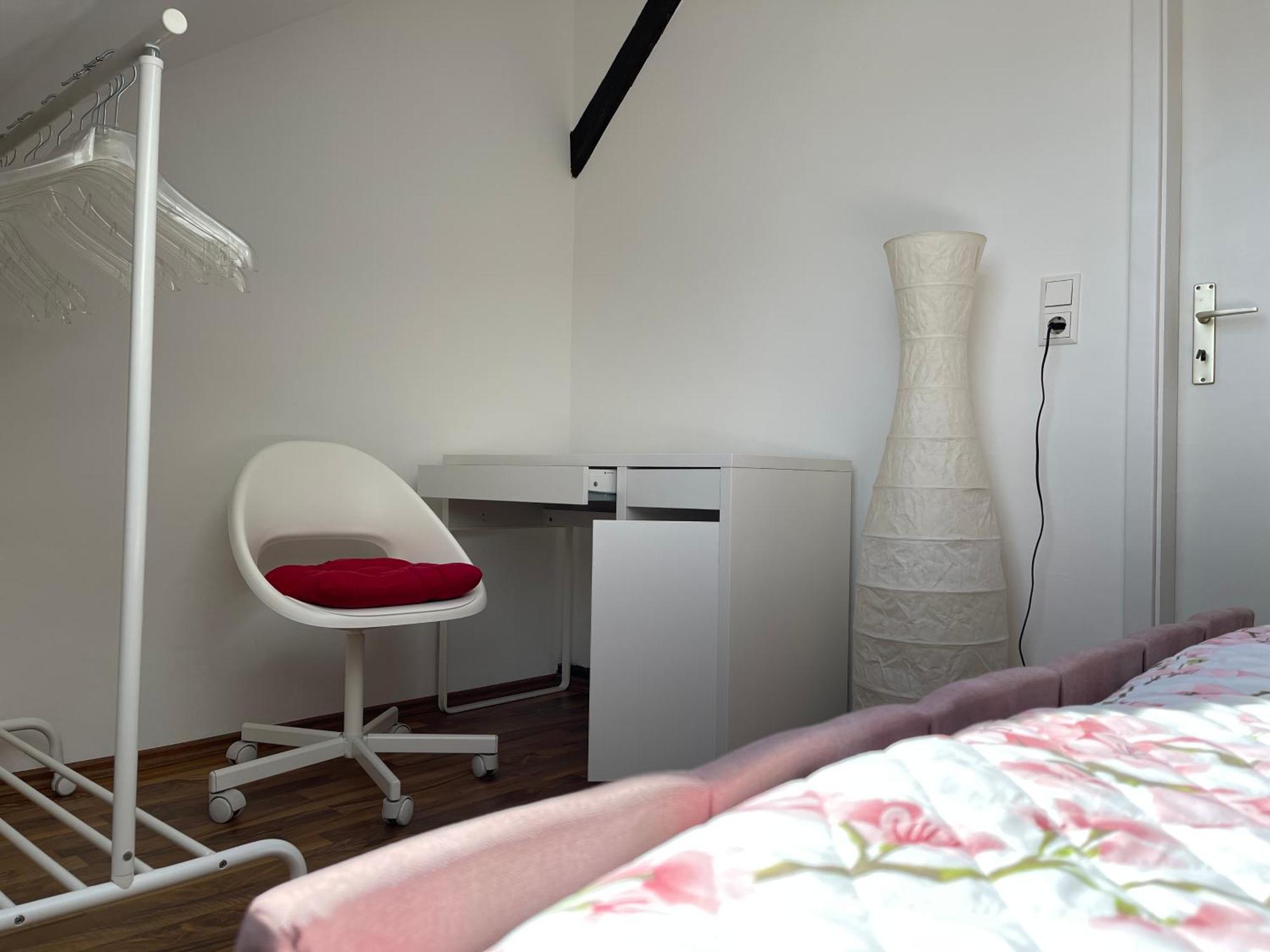 Bequemes Einzelzimmer Im Herzen Von קאסל מראה חיצוני תמונה
