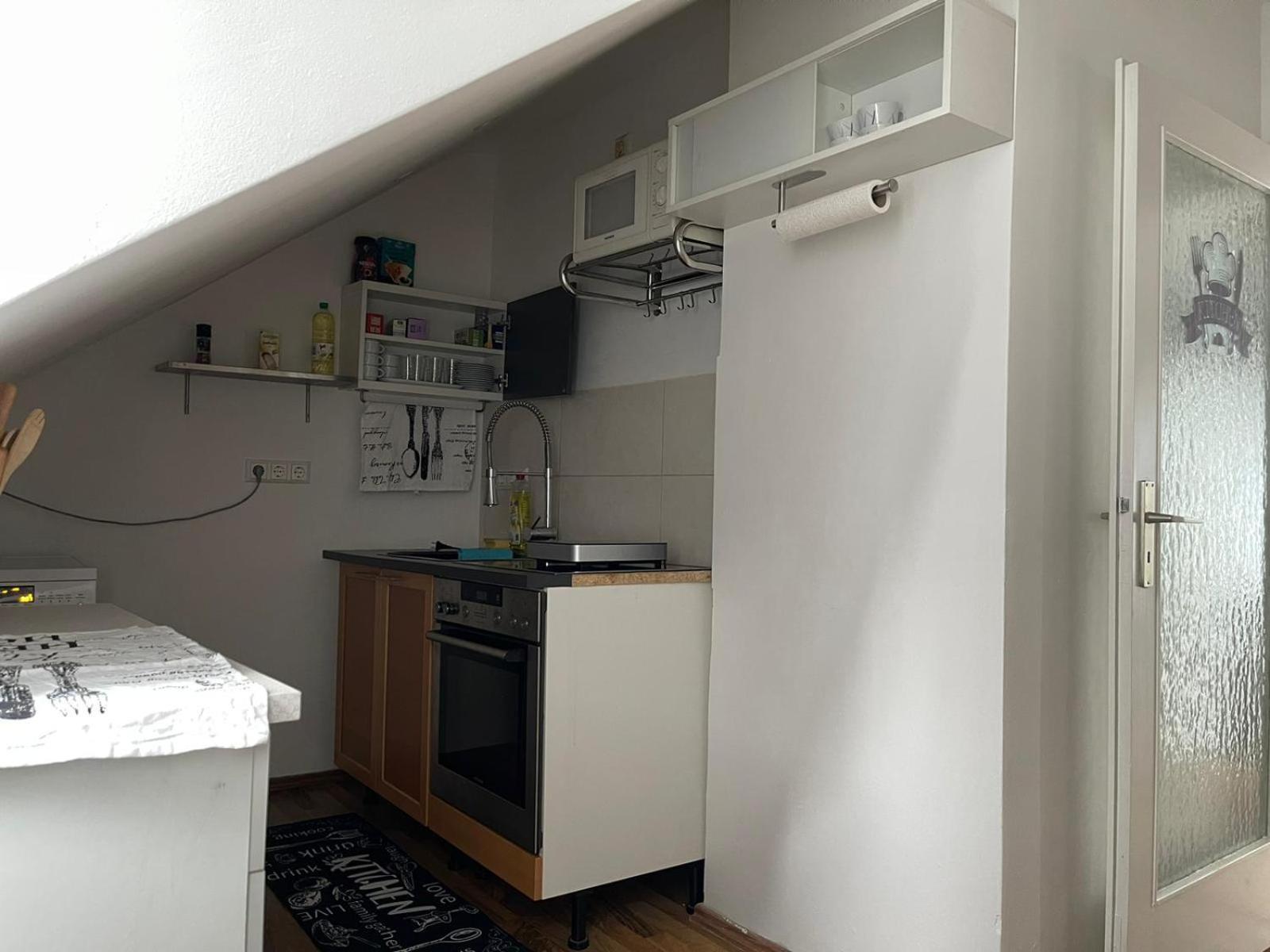Bequemes Einzelzimmer Im Herzen Von קאסל מראה חיצוני תמונה